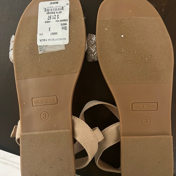 Girls Steve Madden Beige  Braided Sandals , two Zara tops , 1 pleaded skort - Picture 3 of 9